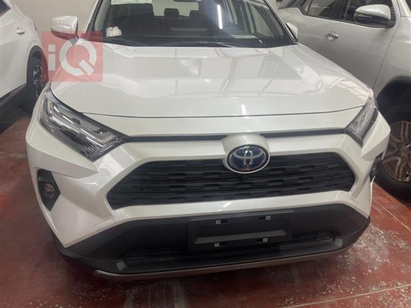 Toyota for sale in Iraq